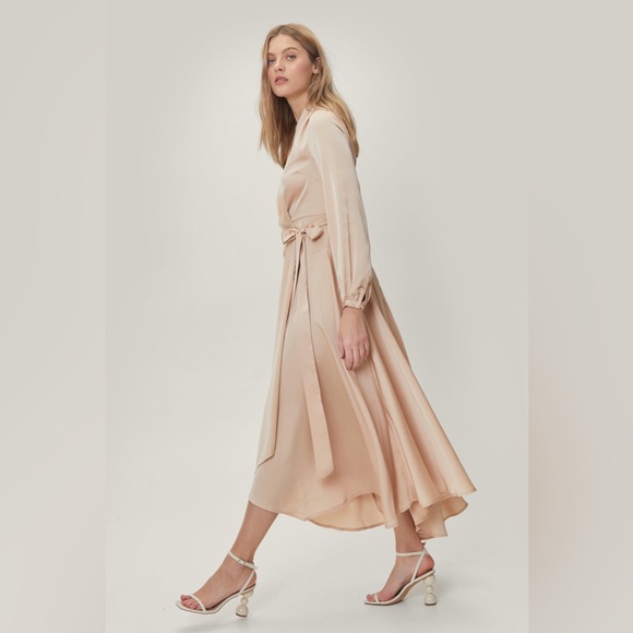 New NastyGal Champagne Satin Wrap Maxi Dress With V-Neckline - Picture 2 of 3